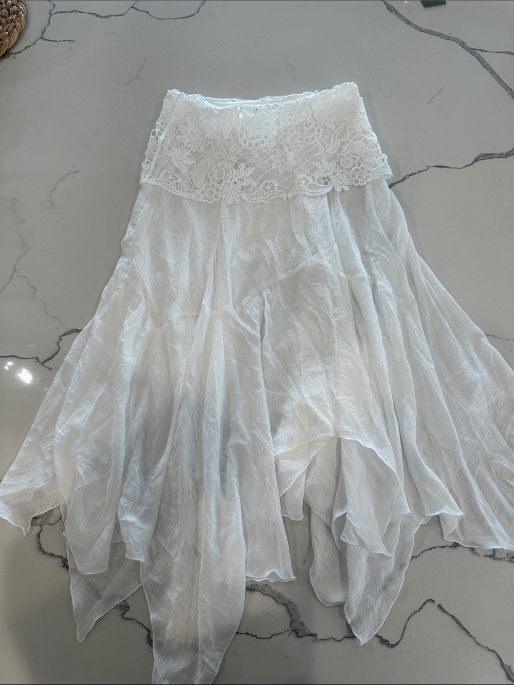 Zara Boho Embroided White Lace-Trim Eyelet Crop Top & High-Low Midi Skirt - Picture 5 of 6